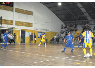 Prisma/Challenge é Piçarras na final do futsal