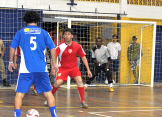 Futsal chega à semifinal em Piçarras