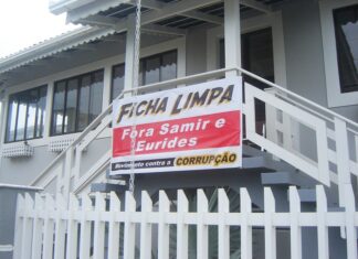 Loyola é obrigado a retirar placa contra Samir e Eurides