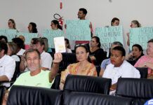 Sob pressão popular, projeto é retirado