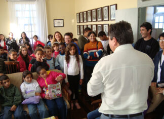 Estudantes conhecem o Gabinete do Prefeito