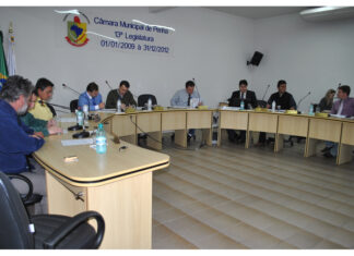 Vereadores de Penha aprovam onze cadeiras