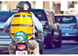 Mototaxistas de Penha mais próximos da regularização
