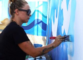 Vida marinha ganha destaque em novo trabalho de artista plástica de Penha