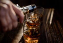Projeto de Lei que restringiria venda de bebidas alcoólicas é retirado do parlamento