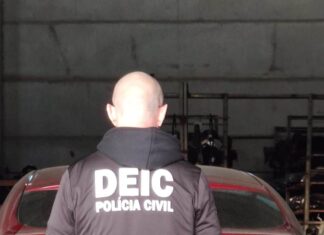 Polícia Civil prende empresário de Penha por desmanche de veículos furtados