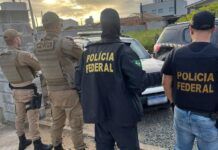 Polícia Federal prende foragido e cumpre mandados de busca e apreensão em Piçarras e Penha