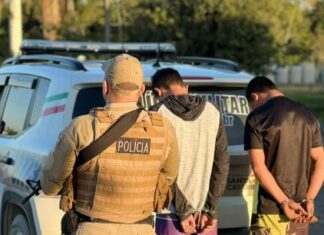 Adolescentes são apreendidos em Balneário Piçarras após furto de carro em Navegantes