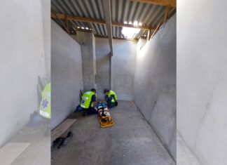 Morador de Penha sofre queda de quase quatro metros
