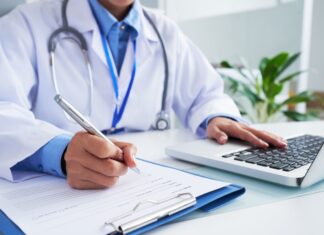 Médico é investigado por suposta inserção de dados falsos sobre número de atendimentos
