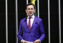 Jorge Goetten lidera as urnas de Barra Velha