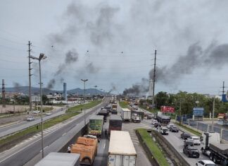 Justiça autoriza desbloqueio de rodovias e uso proporcional de força policial