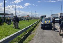 PRF-SC contabiliza 36 pontos de bloqueio; dia é marcado por manifestações nas cidades