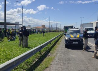 PRF-SC contabiliza 36 pontos de bloqueio; dia é marcado por manifestações nas cidades