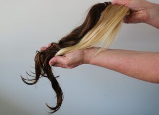 Mais de 100 mulheres realizam doações de cabelo em Luiz Aves