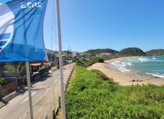 Balneário Piçarras e Penha confirmam datas de hasteamento da Bandeira Azul