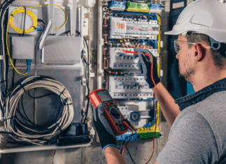 Assistência Social de Balneário Piçarras lança curso gratuito de Eletricista Predial e Residencial