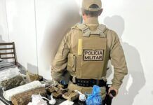 Casal é preso por tráfico de drogas, em Penha