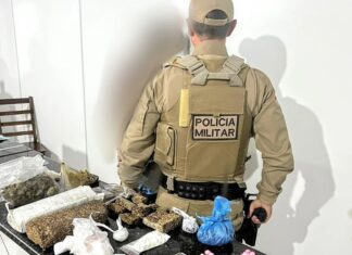 Casal é preso por tráfico de drogas, em Penha