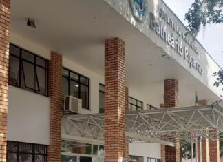 Prefeitura é evacuada após spray de pimenta ser “acionado acidentalmente”