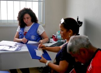 Refugiados e migrantes participam de mutirão para agendamento junto à Polícia Federal