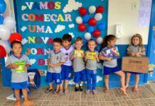 Educação de Penha inicia entrega dos kits de materiais escolares