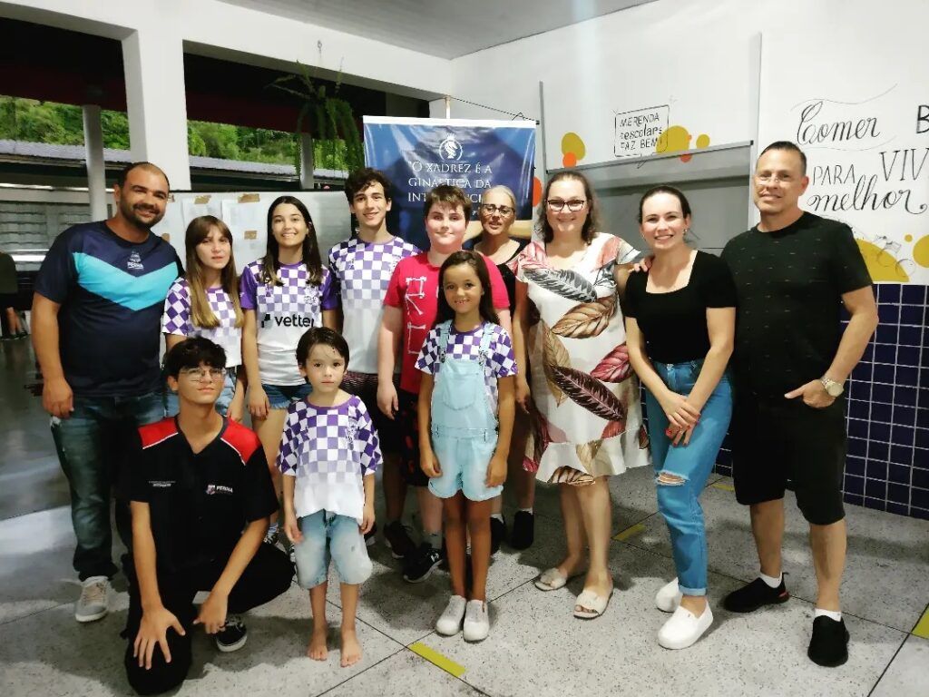 Equipe de Penha garante ouro e bronze no Campeonato Brasileiro de Xadrez  Escolar - Notícias de Penha - Santa Catarina