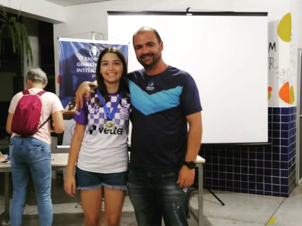 Equipe de Penha garante ouro e bronze no Campeonato Brasileiro de Xadrez  Escolar - Notícias de Penha - Santa Catarina