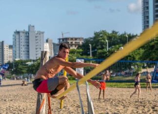Slackliner de Balneário Piçarras disputa competição nacional neste domingo, 30