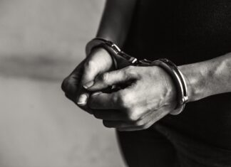Polícia Militar de Balneário Piçarras prende dois criminosos