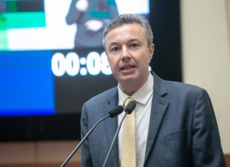 Plano 1000: “Situação inconcebível”, repudia deputado estadual Napoleão Bernardes (PSD)