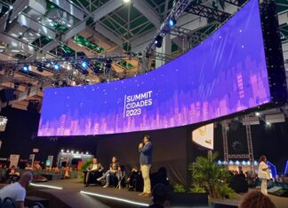 Prefeito de Penha realiza apresentação sobre a cidade no Summit Cidades