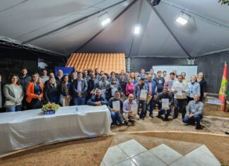 Barra Velha qualifica 112 pessoas para ingressarem na construção civil