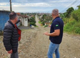 Prefeito de Barra Velha anuncia pacote para pavimentar 46 ruas