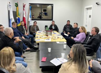 Prefeito de Barra Velha se reúne com CDL para fortalecimento do comércio local