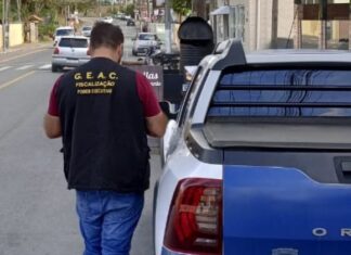 Penha intensifica fiscalização contra uso de placas e faixas em calçadas