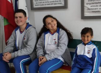Penha inicia entrega de uniformes escolares de inverno