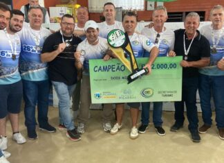 Bar do Lindomar é bicampeão do Municipal de Dominó de Balneário Piçarras