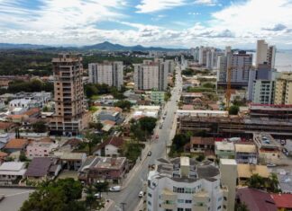 Governador acena liberação financeira para o término de três obras em Balneário Piçarras