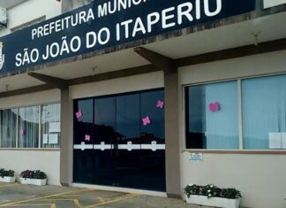 Secretário de São João do Itaperiú é exonerado após ameaças à ministros do STF