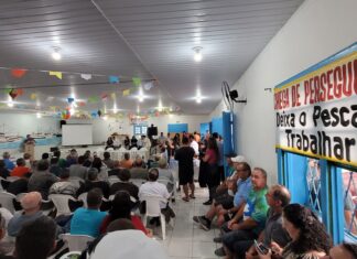 Mais de 500 pescadores artesanais se unem contra propostas governamentais
