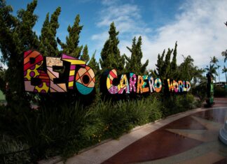 Parque Beto Carrero World tem vagas de emprego para cinco setores de atuação