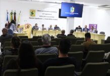 Vereador pede vistas para pressionar prefeito ao pagamento do piso do magistério