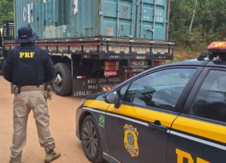 PRF recupera caminhão em Barra Velha: motorista agradece emocionado