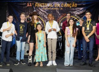 Conheça os vencedores do Festival da Canção e Voz Estudantil de Balneário Piçarras