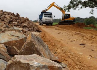 Obras de implantação da Terceira Avenida são retomadas pela Prefeitura de Penha