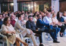“Se você é empresário e quer investir numa cidade, Barra Velha é a cidade para você”, afirma Luciano Hang