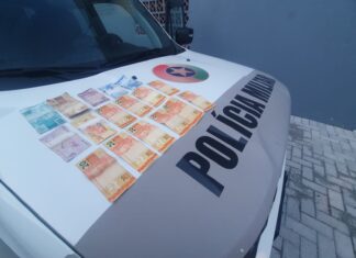 PMSC de Barra Velha prende dupla que roubou loja
