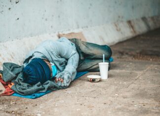 Moradores em situação de rua: Comissão Especial vai analisar estratégias utilizadas em outros municípios