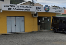 CNH: Baixo número de senhas para atendimento no CAC de Penha é alvo de reclamações